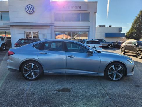 Certified 2025 Acura TLX w/ Technology Package image 6