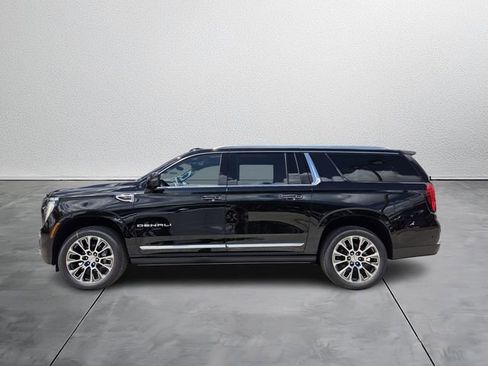 New 2026 GMC Yukon XL Denali w/ Denali Reserve Package AWD/4WD image 3