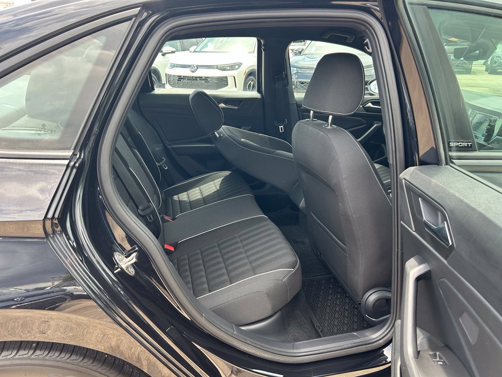 Certified 2024 Volkswagen Jetta Sport FWD image 41