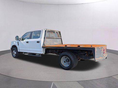 Used 2022 Ford F350 XL w/ Power Equipment Group AWD/4WD image 3