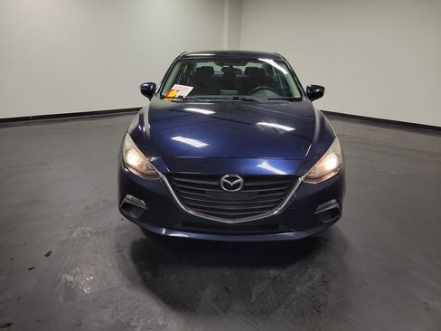 Used 2016 MAZDA MAZDA3 i Sport w/ Preferred Equipment Package image 2