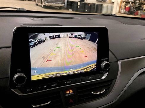 Used 2025 Nissan Altima 2.5 SR image 20