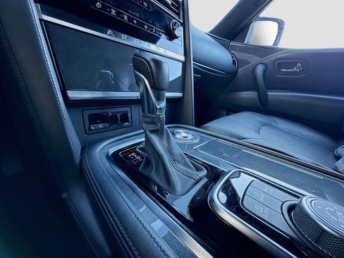 Used 2023 Nissan Armada SL w/ Midnight Edition Package image 13