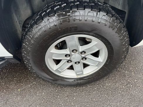 Used 2009 GMC Yukon XL SLT image 14