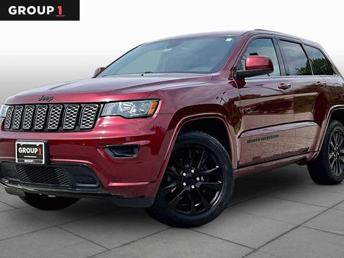 Used 2018 Jeep Grand Cherokee Altitude AWD/4WD image 1