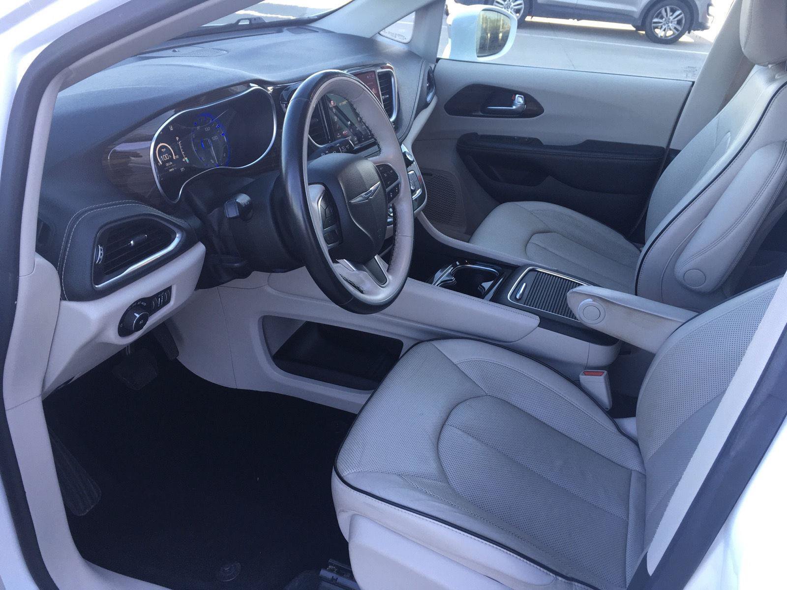 Used 2021 Chrysler Pacifica Limited w/ Premium & Safety Sphere Group AWD/4WD image 27