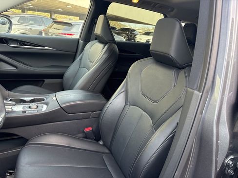 Used 2025 INFINITI QX60 Pure image 13