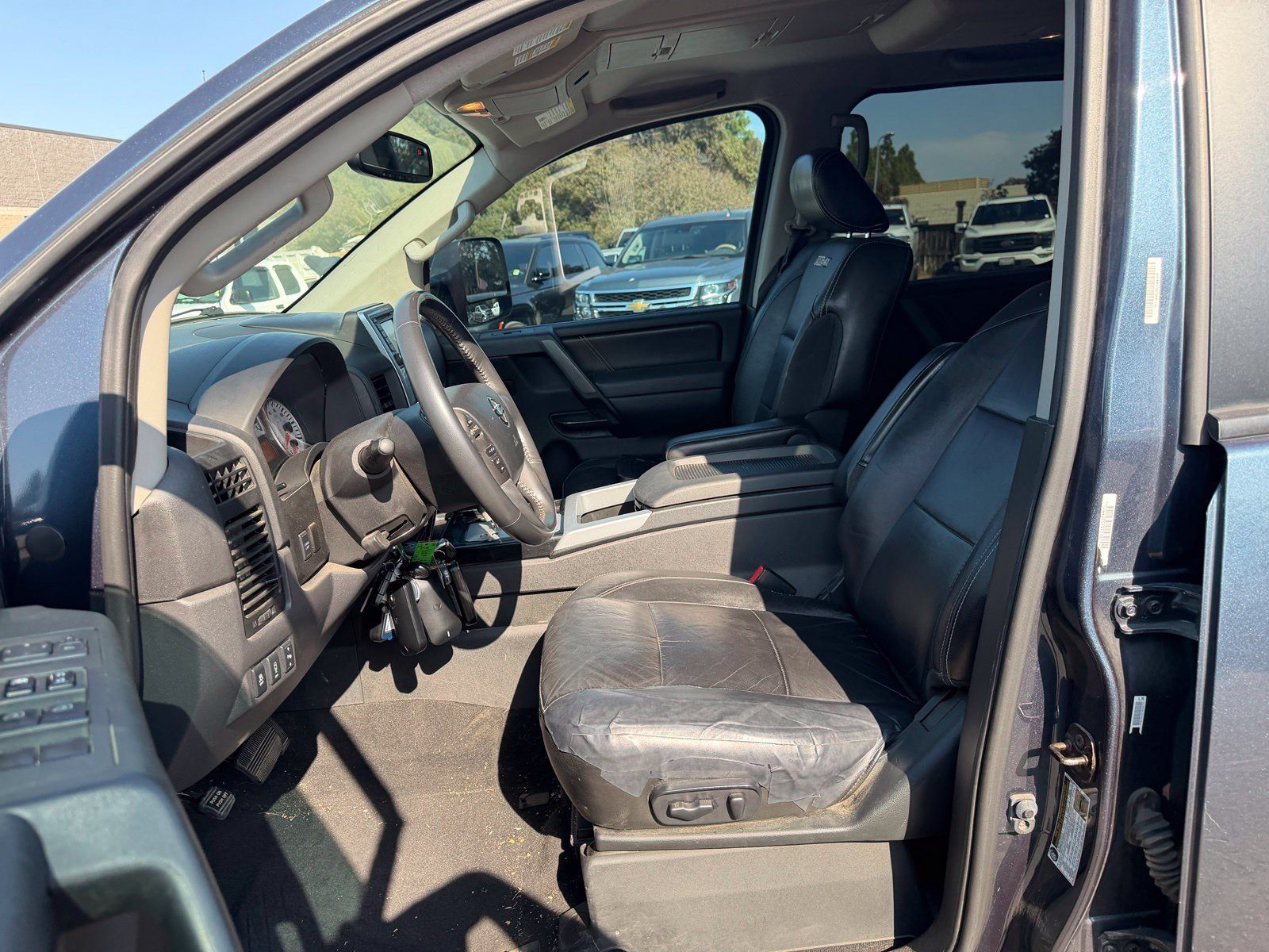 Used 2014 Nissan Titan PRO-4X w/ Pro-4x Luxury Package AWD/4WD image 10
