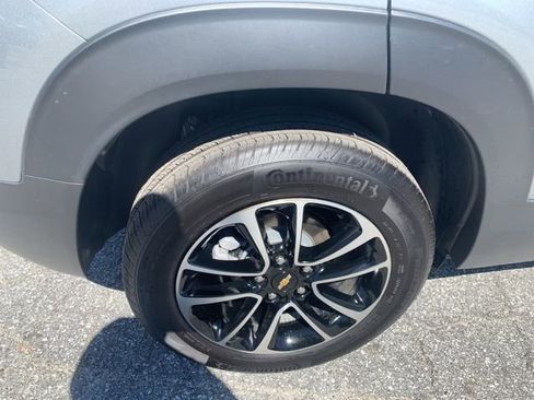 Used 2026 Chevrolet TrailBlazer LT w/ Driver Confidence Package image 39