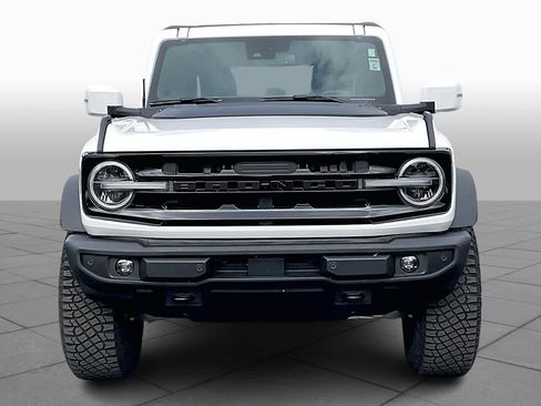 Used 2023 Ford Bronco Outer Banks w/ Sasquatch Package image 3
