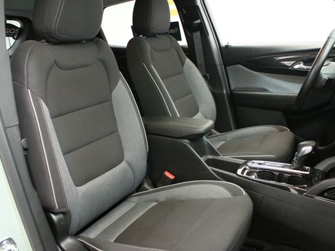Certified 2025 Chevrolet TrailBlazer LT w/ LT Cold Weather Package FWD image 29