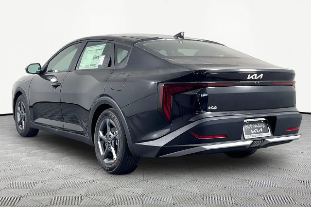 New 2026 Kia K4 FWD image 4