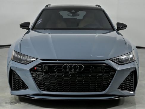 Used 2022 Audi RS 6 w/ Executive Package image 5