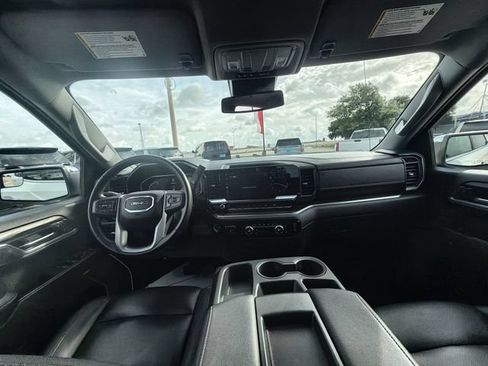 Used 2025 GMC Sierra 1500 SLT AWD/4WD image 19