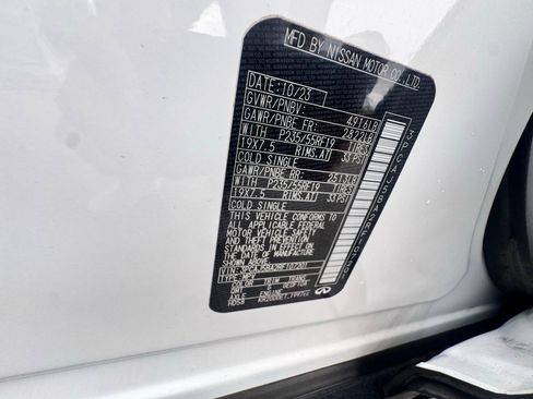 Used 2024 INFINITI QX50 Luxe image 32