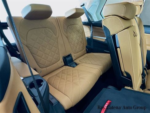 Used 2024 BMW X7 xDrive40i image 29