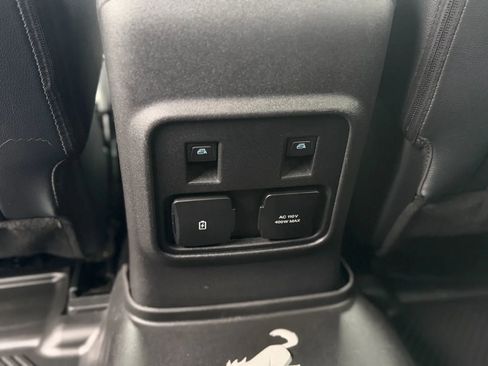 Used 2024 Ford Bronco Wildtrak AWD/4WD image 41