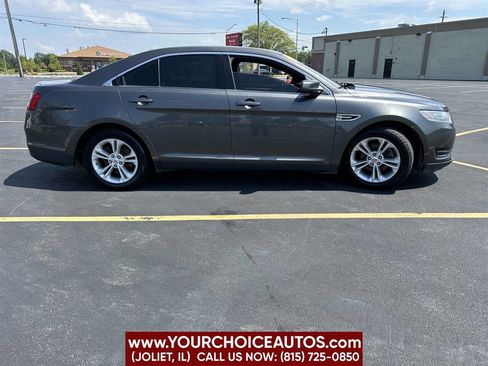 Used 2015 Ford Taurus SEL image 6