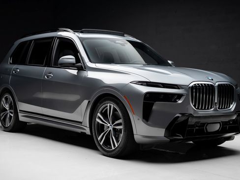 Used 2024 BMW X7 xDrive40i w/ M Sport Package AWD/4WD image 91