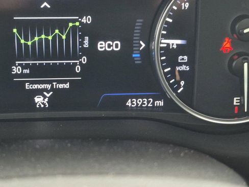 Used 2023 Buick Enclave Avenir w/ Avenir Technology Package image 25