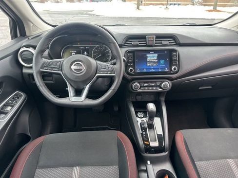 Used 2024 Nissan Versa SR image 23