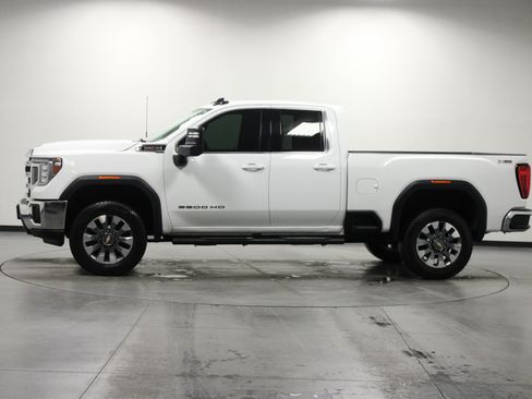 Used 2021 GMC Sierra 2500 SLE w/ X31 Off-Road Package AWD/4WD image 7