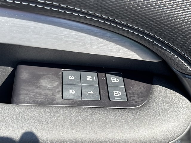 Used 2023 Land Rover Discovery S R-Dynamic AWD/4WD image 22