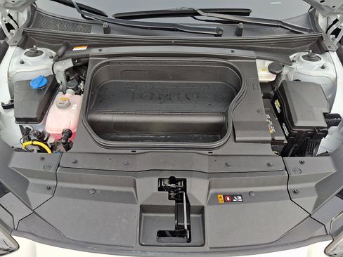 Used 2024 Hyundai Ioniq 6 SEL image 27