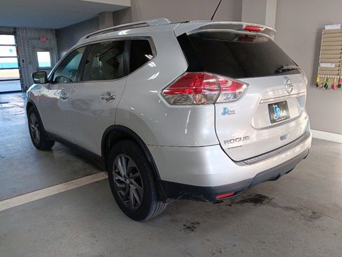 Used 2016 Nissan Rogue SL w/ SL Premium Package image 5
