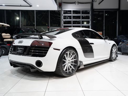 Used 2014 Audi R8 V10 AWD/4WD image 4