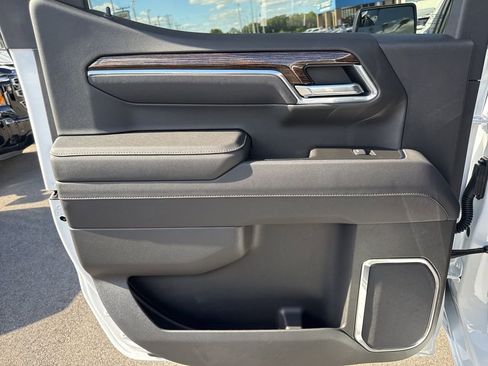 New 2026 GMC Sierra 1500 Elevation image 29