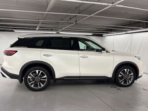Used 2025 INFINITI QX60 Luxe FWD image 26