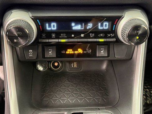 Certified 2025 Toyota RAV4 XLE w/ Convenience Package image 34