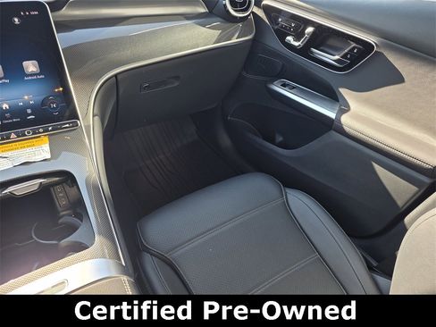 Certified 2025 Mercedes-Benz GLC 300 4MATIC image 19