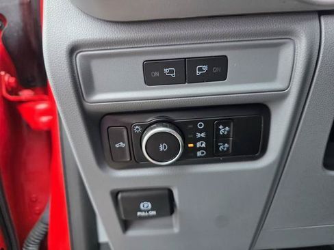 Used 2023 Ford F150 XLT AWD/4WD image 14