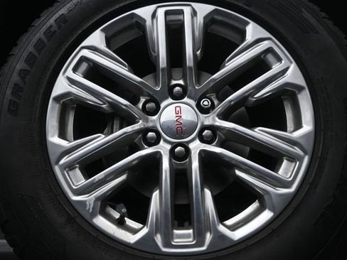 Used 2022 GMC Yukon XL SLT AWD/4WD image 9