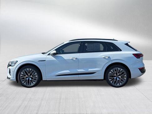 Used 2024 Audi Q8 e-tron Premium Plus w/ Premium Plus Package AWD/4WD image 4