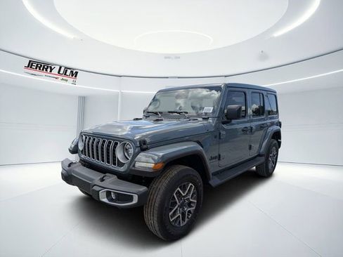 New 2026 Jeep Wrangler Unlimited Sahara AWD/4WD image 7