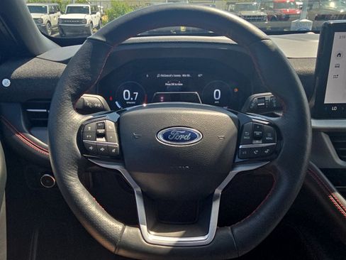 Used 2025 Ford Explorer ST-Line w/ Premium Package AWD/4WD image 12
