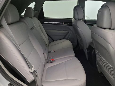 Used 2015 Kia Sorento LX AWD/4WD image 19