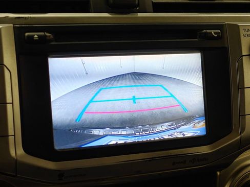 Used 2018 Toyota 4Runner SR5 image 7