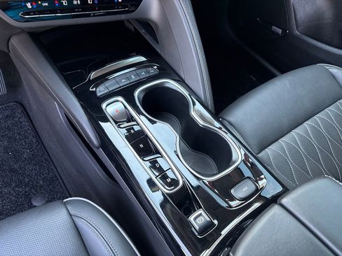 Certified 2023 Buick Envision Avenir image 12