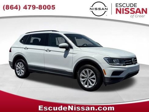 Used 2018 Volkswagen Tiguan SE image 1