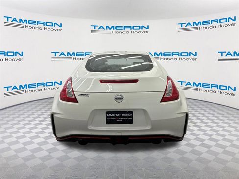 Used 2016 Nissan 370Z Coupe image 4