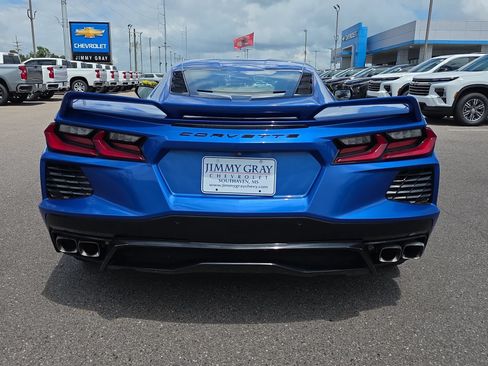Used 2021 Chevrolet Corvette Stingray Coupe w/ Z51 Performance Package RWD image 4