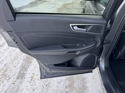 Used 2024 Ford Edge Titanium image 26