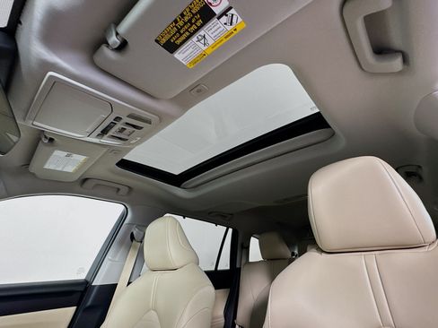 Certified 2025 Toyota Highlander XLE AWD/4WD image 21