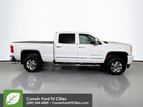 Used 2016 GMC Sierra 3500 Denali w/ Duramax Plus Package image 17