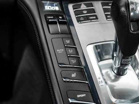 Used 2010 Porsche Panamera S RWD image 22