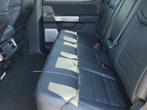 New 2025 Ford F250 Platinum image 21